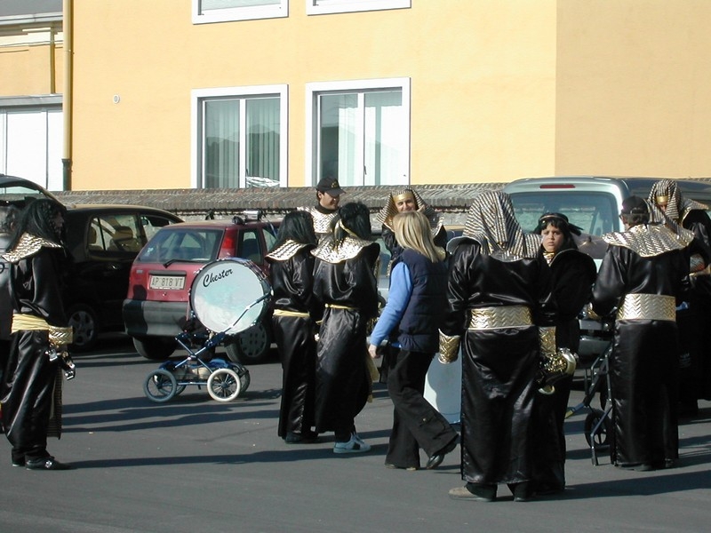lurate_caccivio_corteo_08 (01).jpg